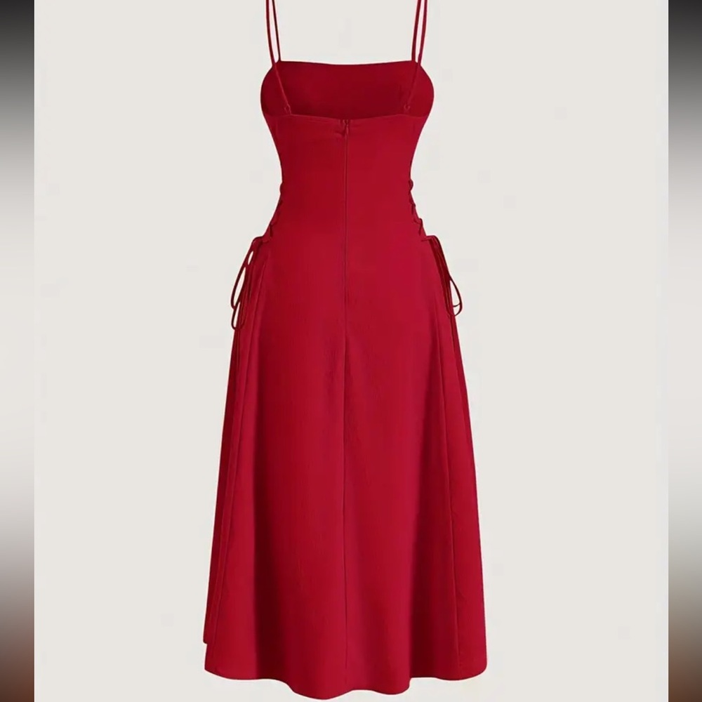 Red dress - Picture 6 of 10